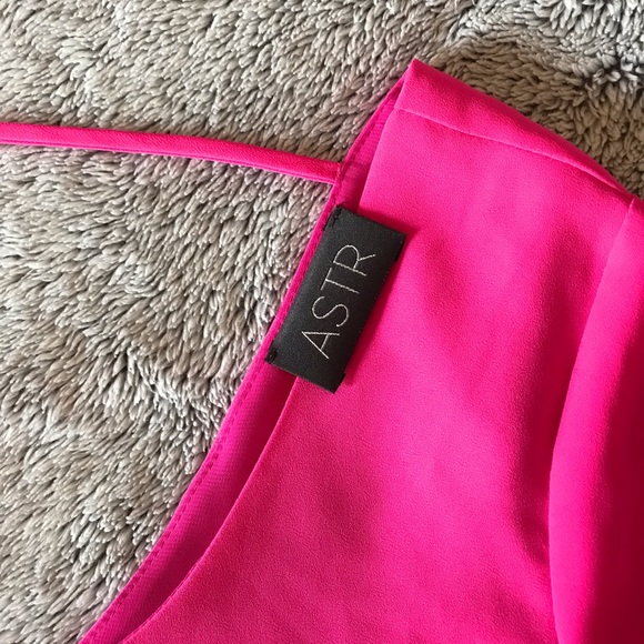 ASTR Bright Pink Lace Shift Dress Small New - Picture 11 of 12